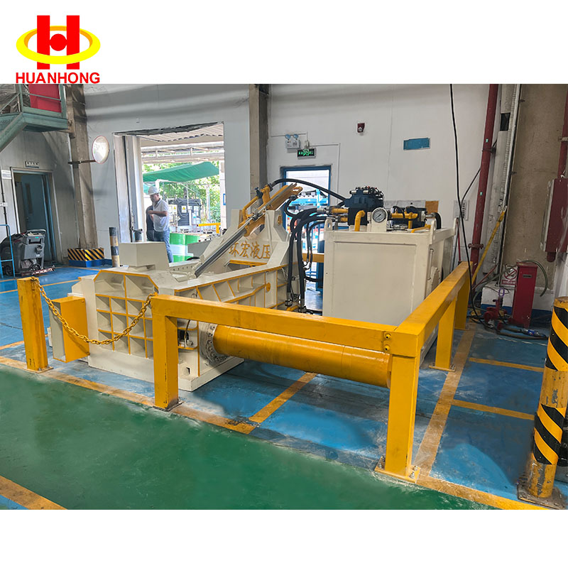 آلة بالات الألمنيوم المعدنية الخردة الأوتوماتيكية بقدرة 125 طن