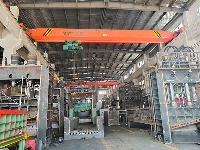 إنتاج المعدات الهيدروليكية المعدنية