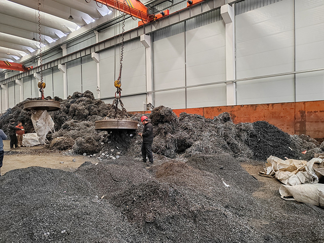 آلة ضغط المعادن الأفقية Y83-1300